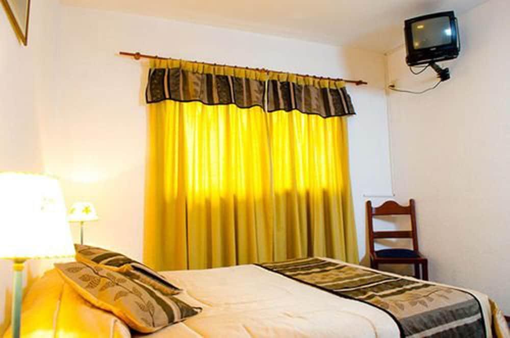 King'S Hotel Bariloche Bagian luar foto