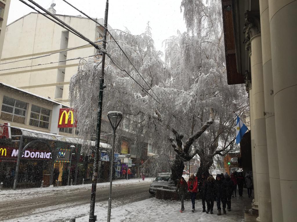 King'S Hotel Bariloche Bagian luar foto