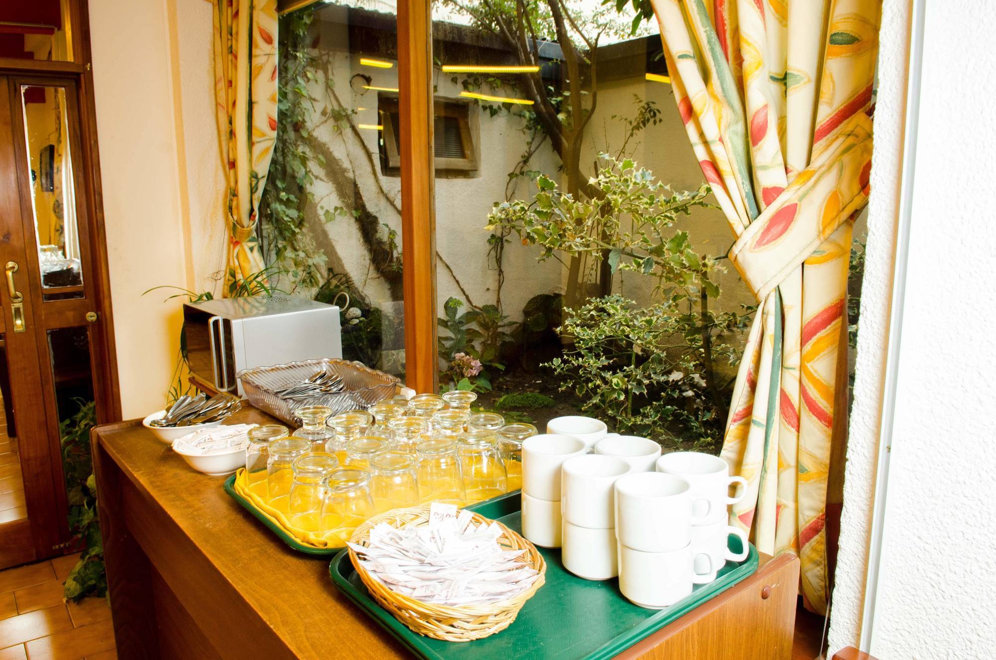 King'S Hotel Bariloche Bagian luar foto
